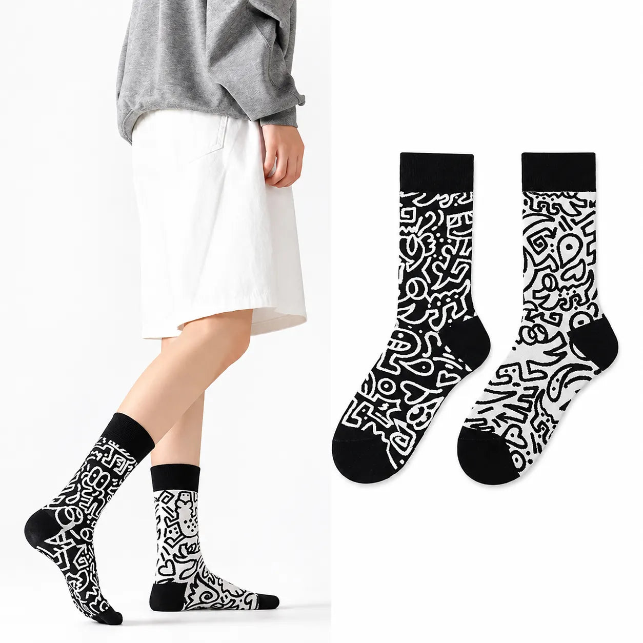 Black & White Graffiti Mandarin Duck Socks –1 Pair-DRB1080